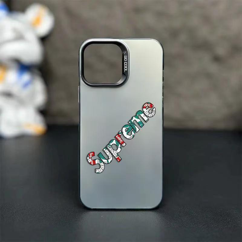  iPhone16Proカバー Supreme