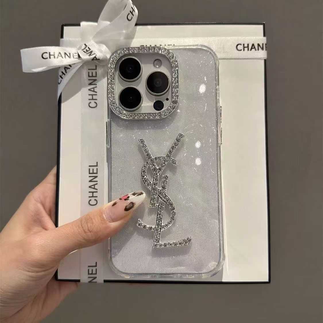 YSL iphone 16 pro携帯ケース