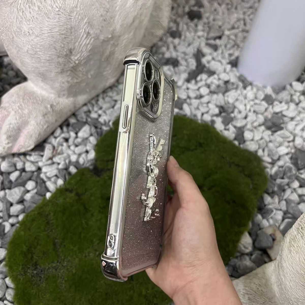 サンローラン 風IPhone 16 plusケース