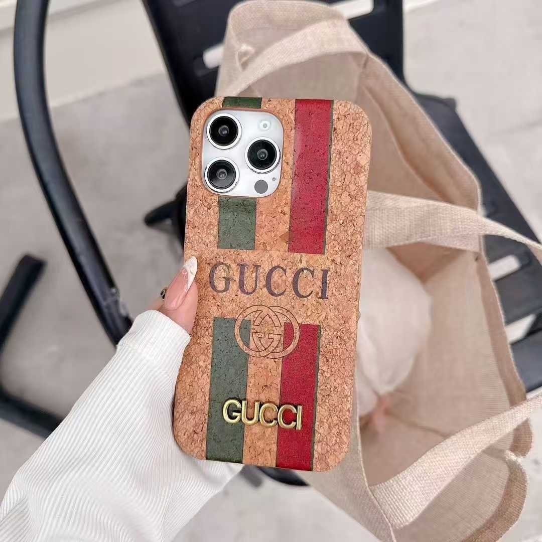 Gucci iPhone 16 pro maxケース男女兼用