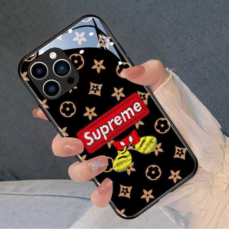 Supreme iphone 16  ケース