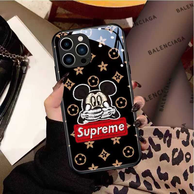 ガラスSupreme iphone 15/16 pro ケース