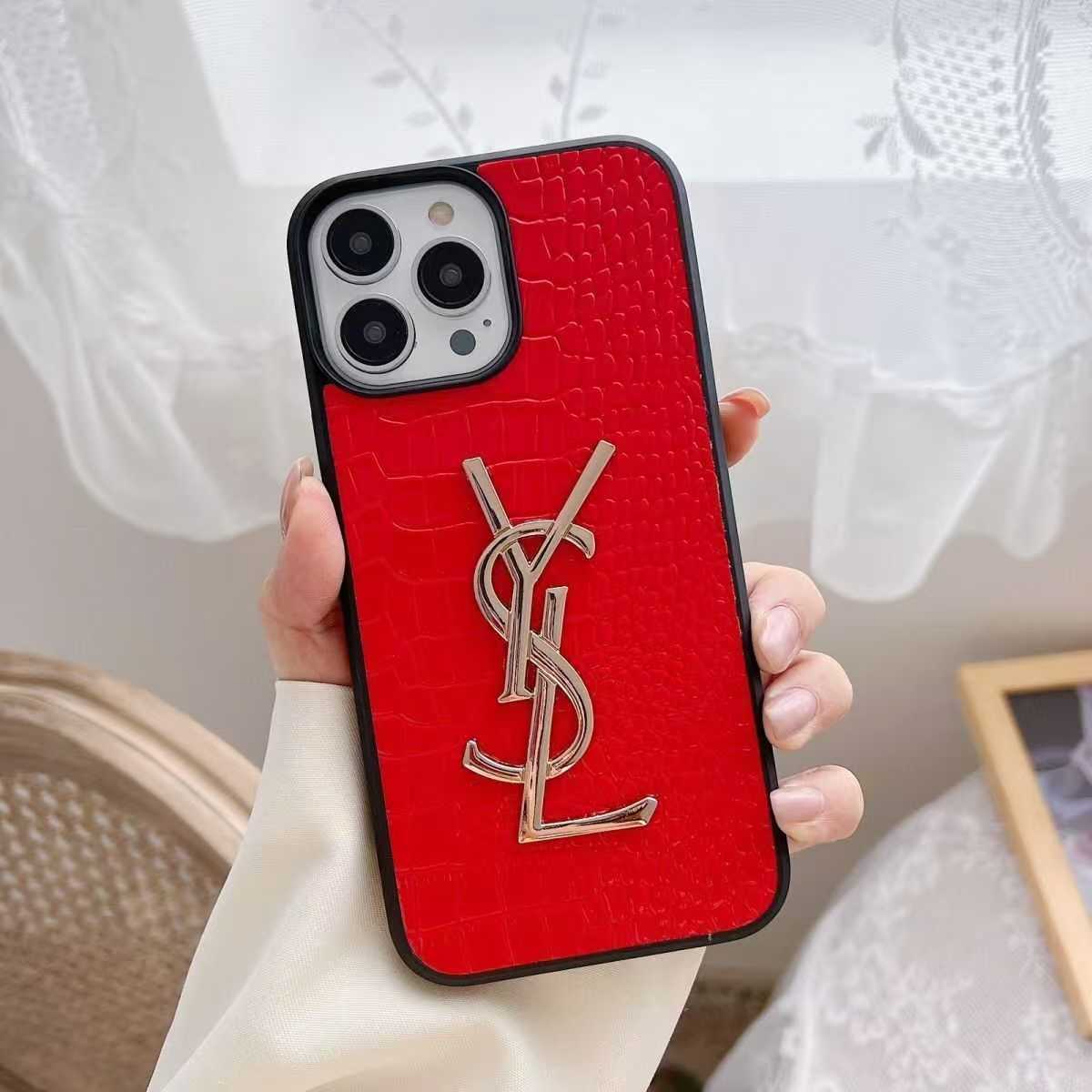 YSL iPhone 16 Pro Maxケースかわい