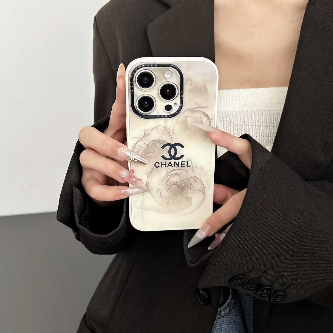 お洒落 Chanel アイフォン17/15ケース