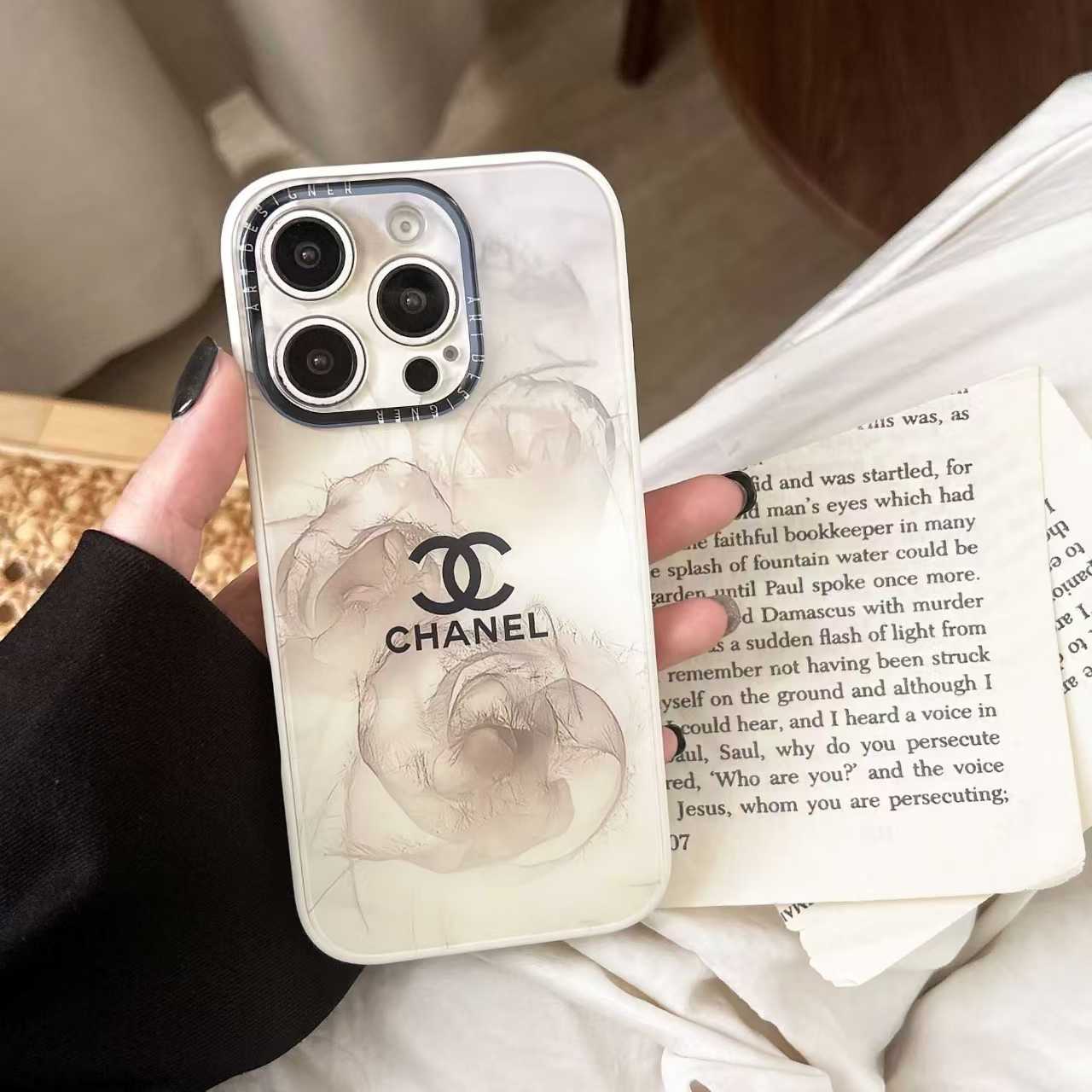 Chanel アイフォン15pro max携帯ケース