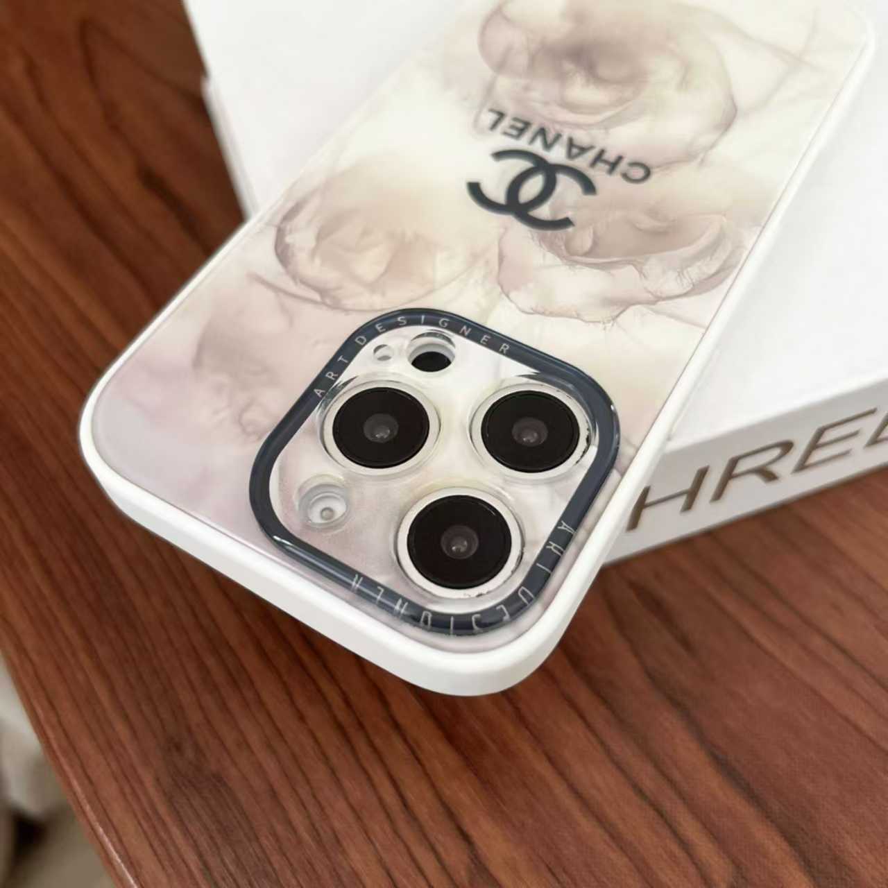 Chanel iPhone 16 Plusケース