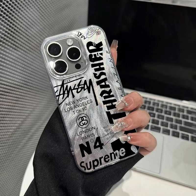 Supreme iphone 17カバー