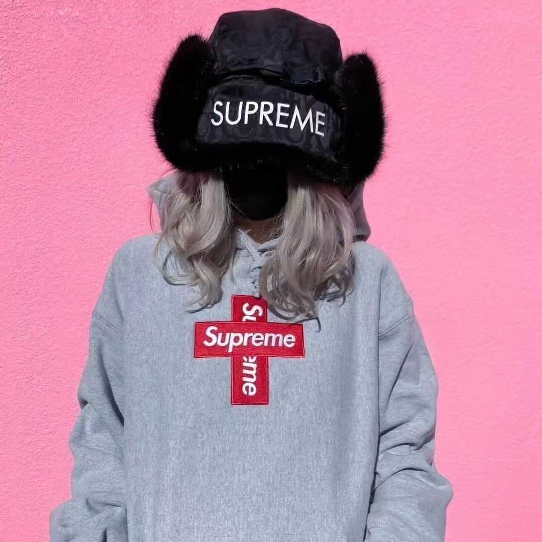 大人気 Supreme パーカー激安 