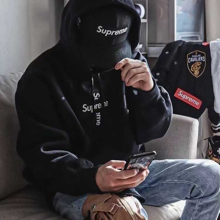 男女兼用 supreme パーカー