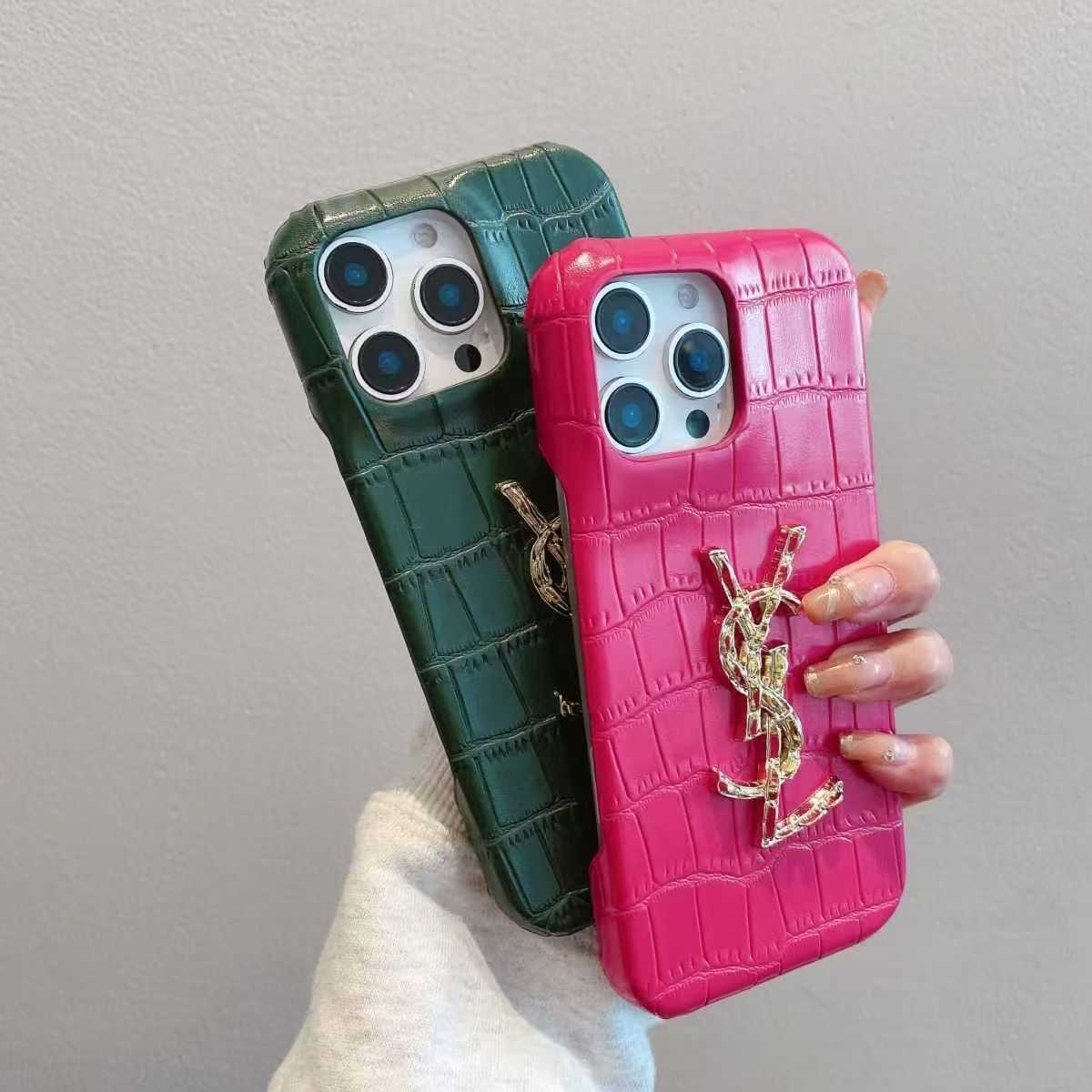 サンローラン iPhone 16 plusケース